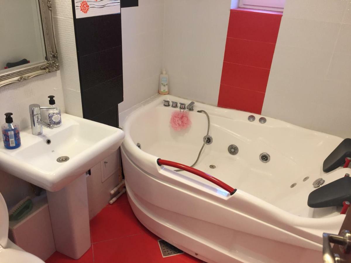 Apartament Tomis Nord 3 Camere Констанца Екстер'єр фото